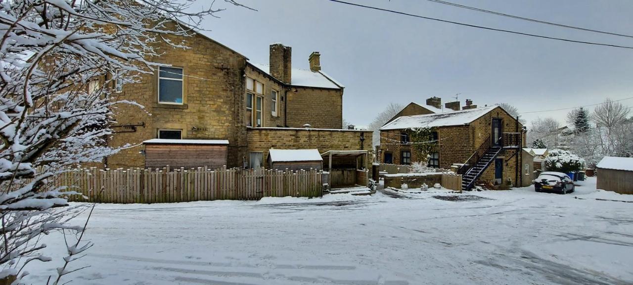 Trawden Arms Community Owned Pub Hotel Winewall Exterior foto